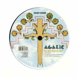 Agaric  - The Dark Holds The Sun download free